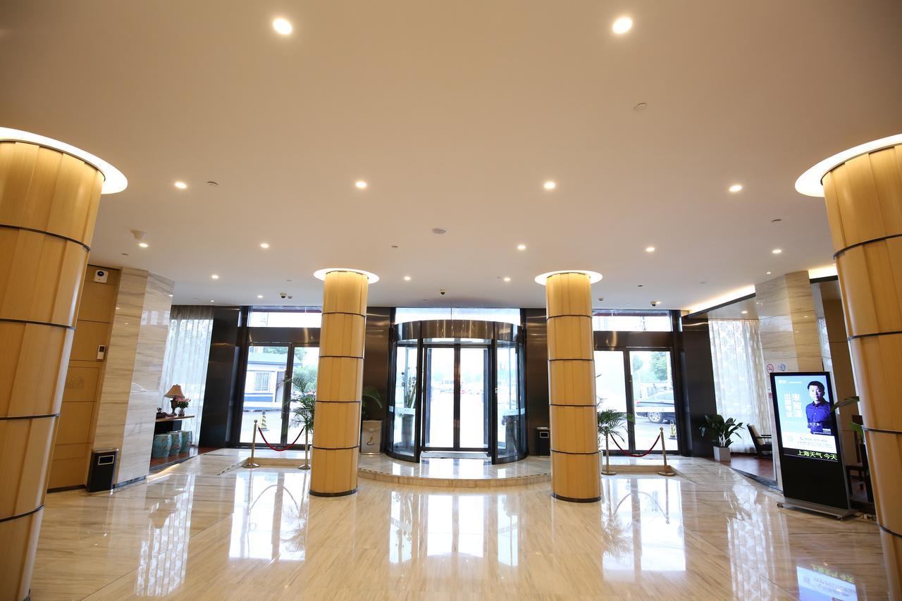 Crown Crystal Hotel Шанхай Екстер'єр фото